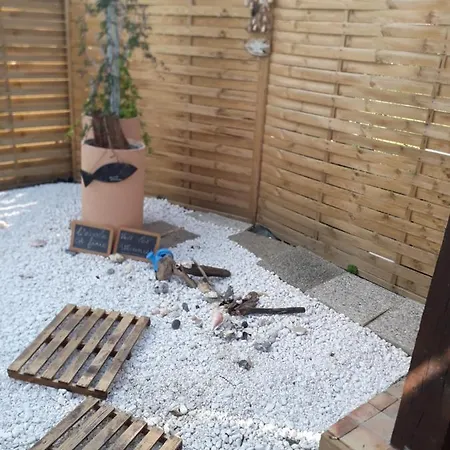 Semesterbostad Au Pre Du Mont St Michel