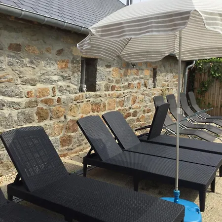 Semesterbostad Au Pre Du Mont St Michel *